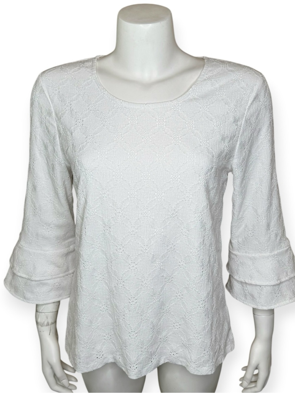 Chico’s Embroidered Bell Sleeve Top Size 1 Medium White Crochet Lined